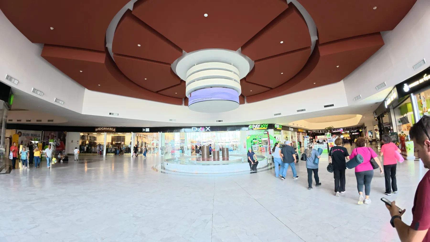 Fachada de SunMall sobre Blvd. Juan Bautista de Escalante, Hermosillo